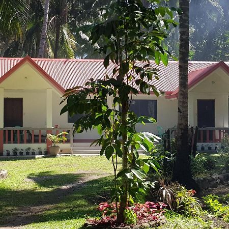 Sj Pabua Travellers Inn Mambajao Exteriör bild