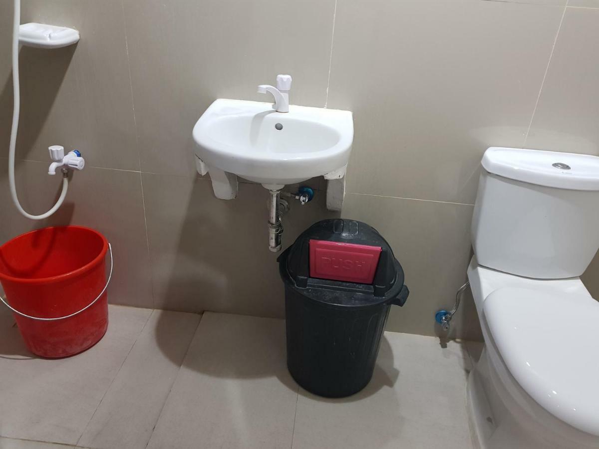 Sj Pabua Travellers Inn Mambajao Exteriör bild